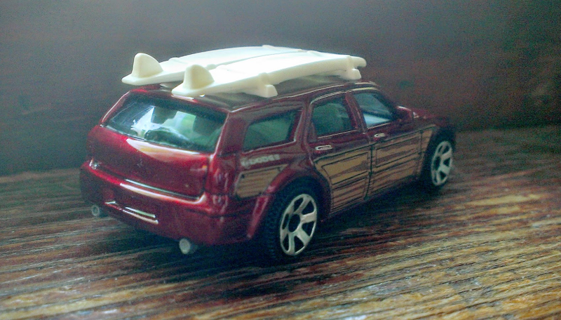Illustration for article titled Woodie Wagon on the Windowsill Wednesday - Matchbox Dodge Magnum